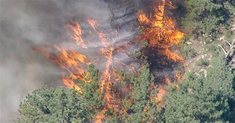Crews contain wildfire in Jefferson County