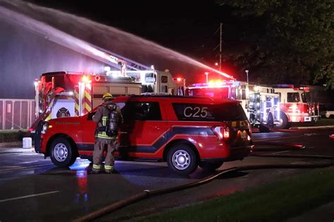 Crews fighting major fire at Oshawa bus depot; 10 Durham Region bus routes cancelled