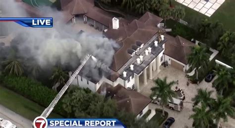 Crews put out fire at Dolphins receiver Tyreek Hill’s mansion in Southwest Ranches