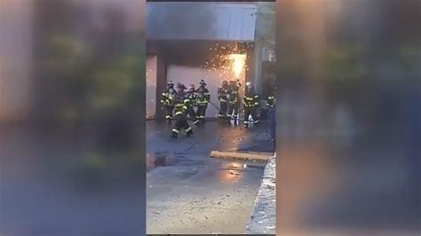 Crews put out fire at tire shop in Miami