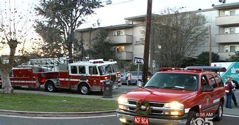 Crews respond to San Leandro apartment fire