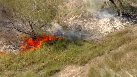Crews work to put out brush fire in Florida City; 25% contained