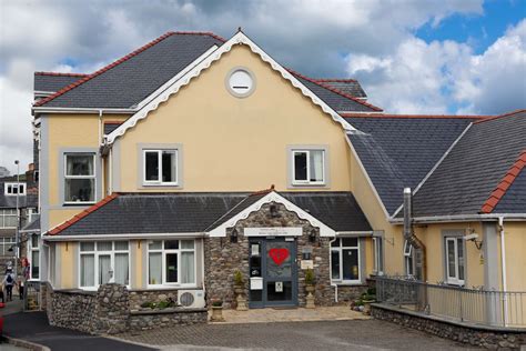 Criccieth Meddyg Care Group Holdings