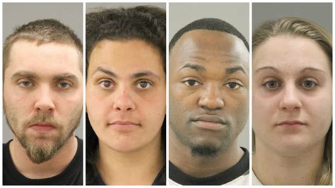 19 mai 2017 ... The following people are wanted fugitives. If you have information about any of them, call Rockford Area Crime Stoppers at 888-769-STOP .... 