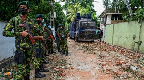 Crisis-hit Sri Lanka deploys troops to quell protests - France 24