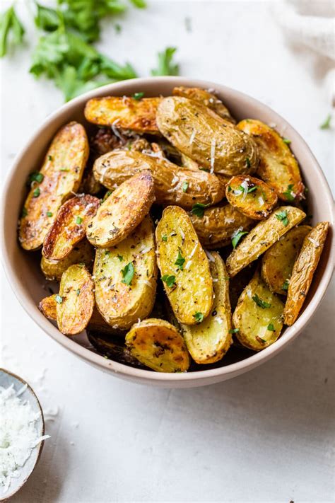 Crispy Smashed Fingerling Potatoes Recipe - Salt …