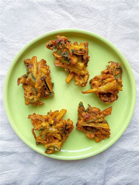 Crispy Vegetable Pakoras