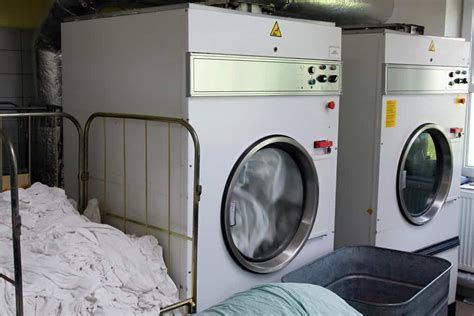 We test, evaluate, and compare the latest clothes dryers to get you best value for your money. Clean sheets, soft towels, and fresh clothes free of wrinkles can't be taken for granted. A reliable ...