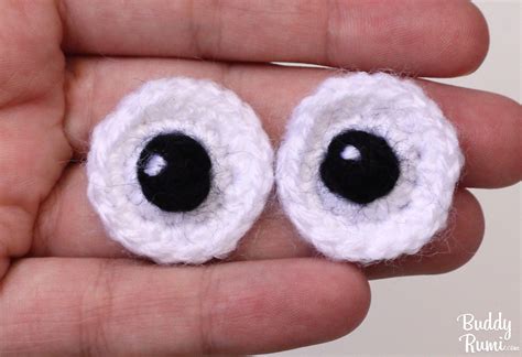 Crocheting Eyes