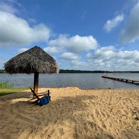 Crockett family resort. CROCKETT, Texas – Authorities say four people have drowned in a canoeing accident while attending a family gathering at a resort in East Texas. Texas Parks and Wildlife spokesman Steve Lightfoot ... 