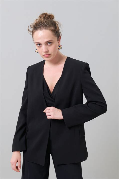 veodersti.rgarabwor.edu.pl. 