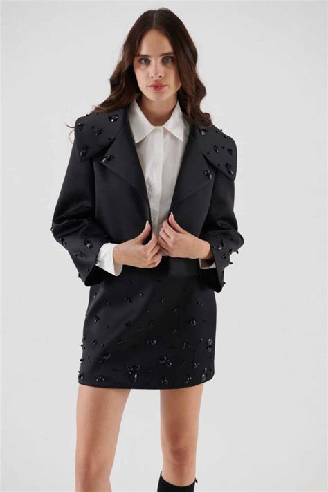 Crop Ceket Siyah Roman. 