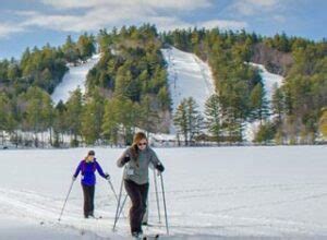 Cross Country Skiing - North Conway NH.com