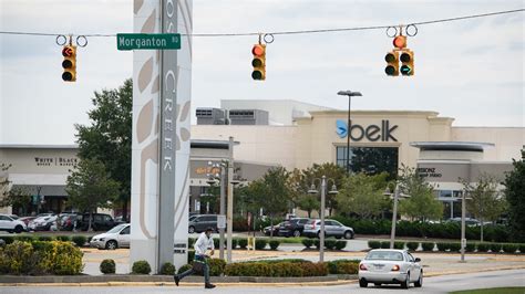 Cross Creek Mall: Rooms to Go in, Dave & Buster