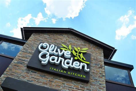 Crowd olive garden. Things To Know About Crowd olive garden. 