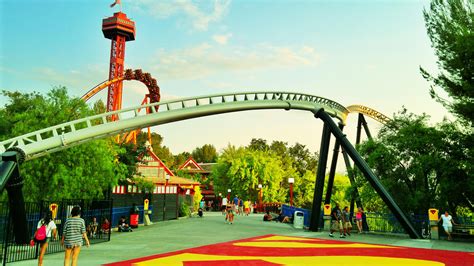 Experience Six Flags Magic Mountain in Calif