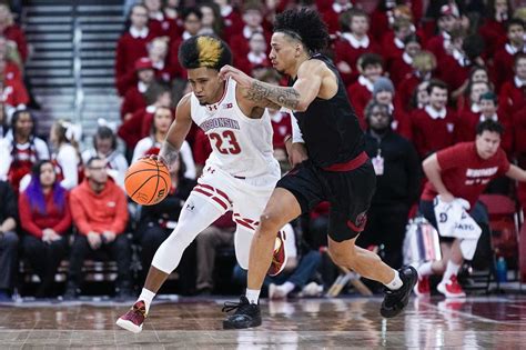Crowl, Wahl lead No. 23 Wisconsin past Jacksonville State, 75-60