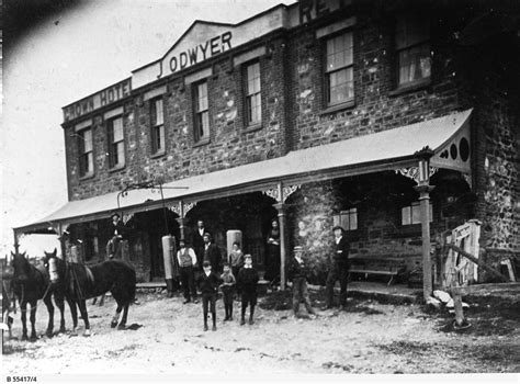 Crown Hotel, Reynella Historypin