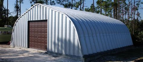 A 50×50 steel building in Florida can be used for anything from vehicle storage (such as boats, cars, and RVs) to 50×50 metal building homes in agricultural environments. 100x100 Metal Buildings This size steel building is popular with commercial businesses, as it can provide a large and open space for storage, manufacturing, or other purposes.. 