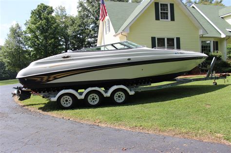 Crownline 266 br. 1994 Crownline Boats 266 BR. The 1994, 266 BR is a 26.5 foot inboard/outboard boat. The weight of the boat is 4400 lbs. which does not include passengers, aftermarket boating accessories, or fuel. While this runabout does have a hull made of fiberglass, it is beneficial to keep the boat clean and dry by covering it properly while not in use. 