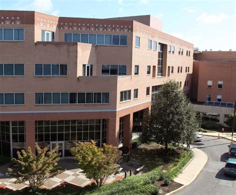 Crozer - Crozer is a 422-bed tertiary-care teaching hospital with a diverse variety of emergency (46,000 ER visits/year) and elective care patients (20,000 patients admitted/year and 2,000 babies delivered/year). Crozer has a certified Level II trauma center – The John E. DuPont Regional Trauma Center, the only one of its kind in Delaware County.