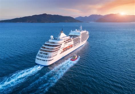 Cruise travel agencies. Jun 17, 2022 · Mary Jean Tully of Cruise Professionals by Tully Luxury Travel has for decades now sent a great many clients to all the luxury cruise lines. Her contacts enable her to secure the best cabins for ... 