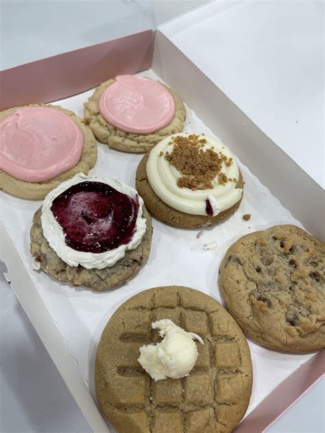 Crumbl cookies gurnee. Crumbl Cookies - Freshly Baked & Delivered Cookies. Crumbl Quarry Park. Start your order. Delivery Carry-out. Address: 163 Quarry Park Boulevard Southeast unit 218 Calgary, Alberta T2C 5E1. Phone: (403) 910-5473. Email: 