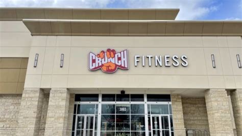 Crunch fitness frisco. Crunch Fitness opened Jan. 7 at 3865 Preston Road, Frisco. The more than 37,000-square-foot gym repurposed the space left from the now-closed 24 Hour Fitness gym. A pool, basketball court and ... 