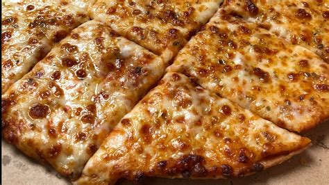 Crunchy thin crust pizza domino's. There are 110 Calories in a 1 slice (1/4 pizza) Serving of Domino's Crunchy Thin Pizza Crust. Calorie Breakdown: 37.3% Fat, 55.3% Carbs, 7.4% Protein 