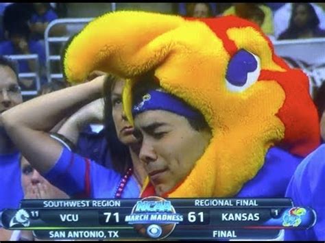 Apr 5, 2022 · The crowd at the Caesars Superdome in New Orleans on Monday was populated with a number of former Kansas Jayhawks men’s basketball players. Many more were glued to their televisions as the ... 