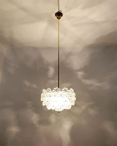 Crystal And Glass Chandelier - 4,622 For Sale on 1stDibs