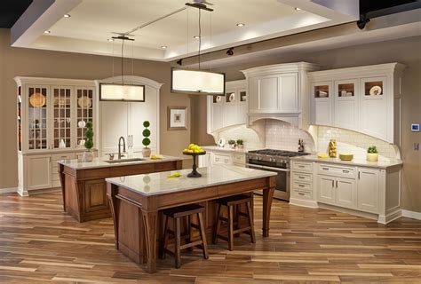 Crystal Cabinetry - Photos & Ideas Houzz