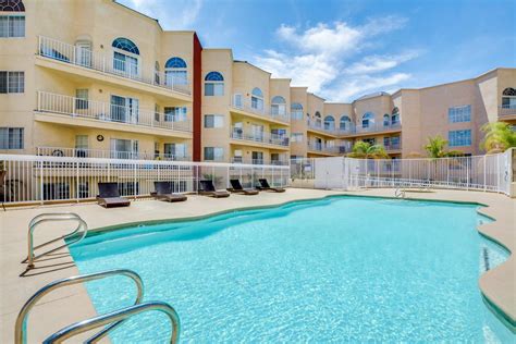 Crystal Court Apartments - Las Vegas, NV 89109