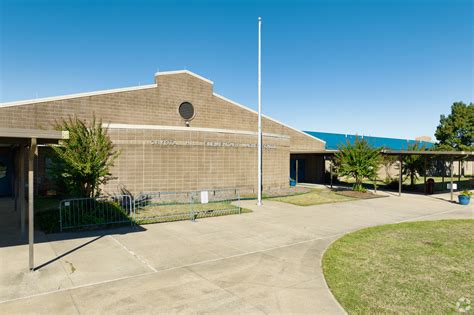 Crystal Hill Elementary School in North Little Rock, AR