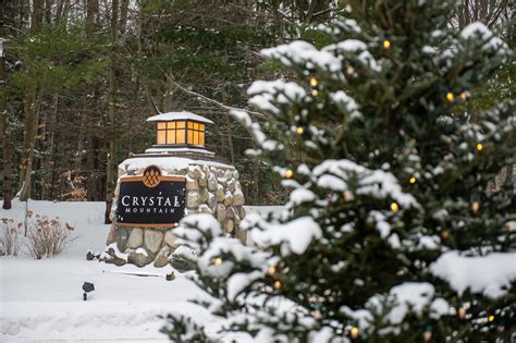 Crystal Mountain resort rolls out mid-week specials for overnight …