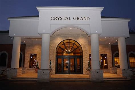 Crystal grand banquets. Crystal Grand banquet hall and Wedding venue in Mississauga is a beautiful venue for weddings, birthdays, corpora te parties, baptisms, first communions, Christmas parties and much more. Offering unique worldwide cuisine from Russia, Ukraine, Poland, the Mediterranean, Armenia, Italy, France and North America. 