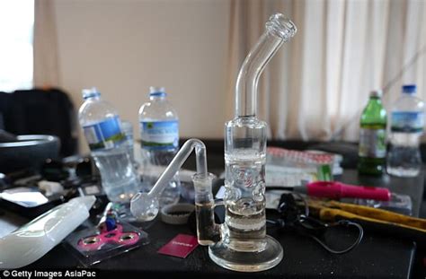 3. Prepare the bong for use. Fill your new bong up with water past the bottom of the stem. Drawing in the smoke through the water turns the smoke you inhale to a smooth vapor and allows for a less harsh smoking experience. Place your favorite smoking product in the bowl and you're ready to go!. 