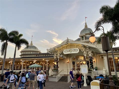 Crystal palace magic kingdom. 18-Jul-2023. Crystal Palace is a character buffet at Magic Kingdom where you'll get to meet Pooh, Tigger, Piglet, and Eeyore. Overall a great meal let down by the service at the end. I didn't care for Crystal Palace during our 2022 trip, but because Pooh & the gang are my other half's favourite characters, I decided to sacrifice my taste buds ... 