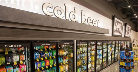 Cub is a Minnesota-based grocery chain that offers online shopping, pickup, delivery and rewards. However, it does not sell liquor or alcohol products at its stores..