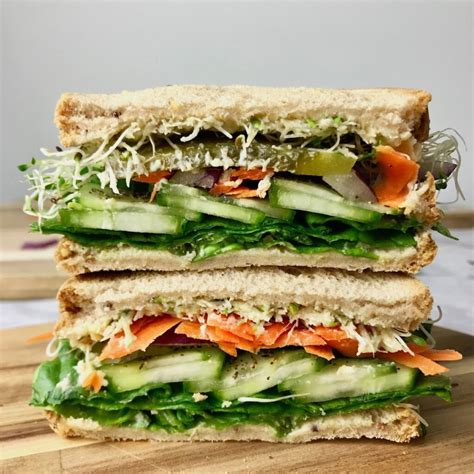 Cucumber Hummus Sandwich - Bree