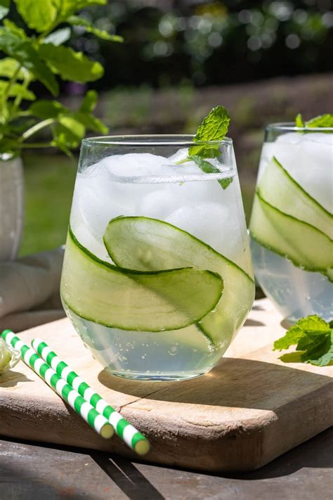 Cucumber collins. CUCUMBER COLLINS: Adapted from Fort Defiance Cafe and Bar: 1 ounce freshly squeezed lemon juice 1 ounce simple syrup 2 ounces gin 4 or 5 slices cucumber Club soda, to top Mint sprig. In the bottom ... 