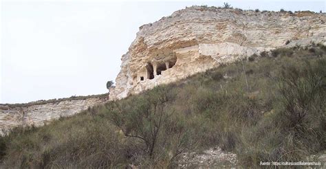 Cueva de la camareta (agramón, hellín albacete). - Hazardous materials regulations guide free e book.