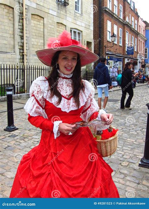 Culture of England - history, people, clothing, traditions, women ...