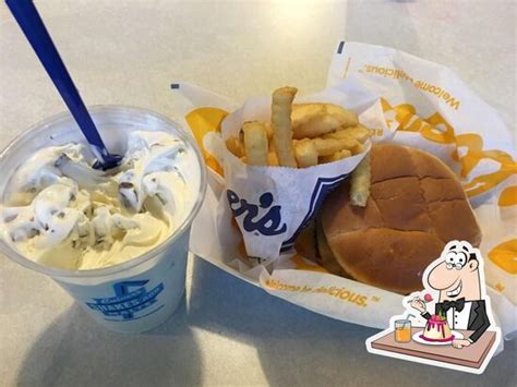 The Culver's Deluxe. Cheddar ButterBurger. Che