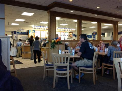 Located in Hales Corners, WI, Culver’s is a restaurant that has been serving communities for years. Situated on 6101 S 108th St , this Culver’s is a go-to spot for residents and visitors alike, offering a convenient and friendly dining experience.. 