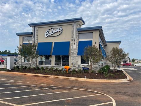 Culver's® is a family-favorite restaurant known for their local ButterBurgers, Fresh Frozen Custard & Wisconsin Cheese Curds. Get to your nearest Culver's ...