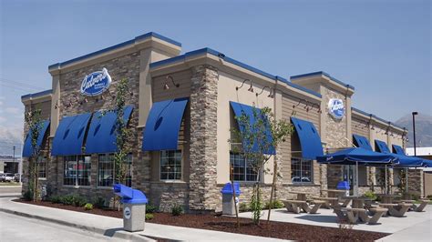 Culver's- National credited tenant generating $3.2 billion in revenue (2022) with 900+ within 25 states. Brand new construction and an out parcel to Shoppes of Monterra Commons, Neighboring tenants include Huey Magoos & Cali Coffee. Strong demographics – estimated average household income of $99,749 and the average house value is $409,078 all .... 