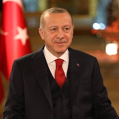 Cumhurbaşkanı Erdoğan: “31 Mart seçimini de başarıyla tamamladıktan sonra 4 sene icraat dönemi olacak”s