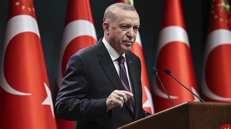Cumhurbaşkanı Erdoğan’dan Fatih Terim Fonu açıklaması: Kim hukuksuzluk yapıyor ise cezasını çeker