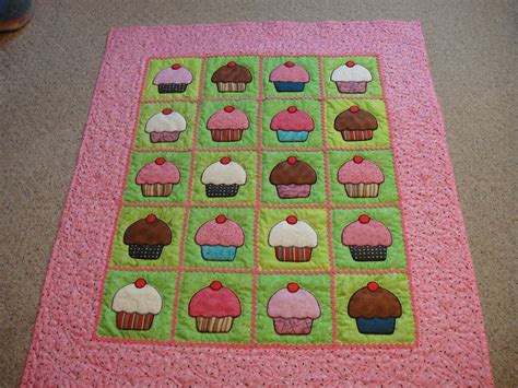 Cupcake quilts. Feb 25, 2013 - Explore All About Cupcakes's board "Cupcake Quilts", followed by 1,403 people on Pinterest. See more ideas about quilts, quilt inspiration, quilt patterns. 